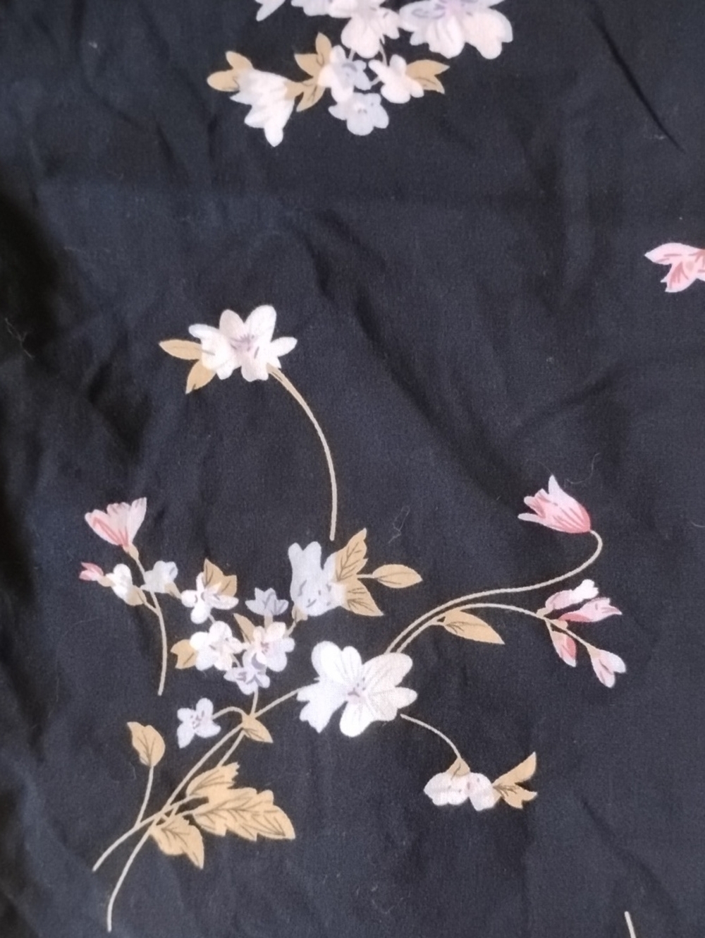 Black Floral Short Pajama Set with White Piping - Picture 4 of 11